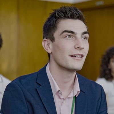 Président de REBOND
(association étudiante proposant du soutien scolaire en détention)
𝓢𝓮𝓵𝓵 𝓹𝓮𝓽𝓻𝓪 𝓻𝓲