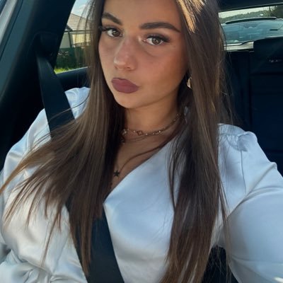 feclara2's profile picture. ♡