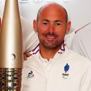 Suivre ses convictions pour prendre le meilleur chemin possible😉! Tokyo2020&Paris2024 🥇 with @AHanquinquant ➡️LA2028 💪🏊♂️🚴♂️🏃