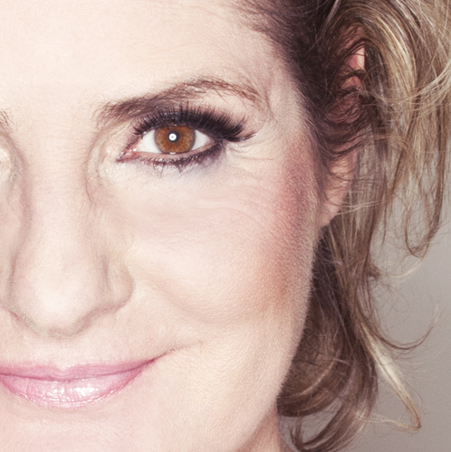 journalist voor LINDA., FD Persoonlijk, columnist Nouveau.