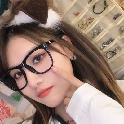 ellanorchrist's profile picture. SNH48 all