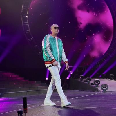Contenido sobre Bad Bunny y otros artistas del género urbano 🏌🏼♀️
