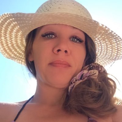 flutterbyes1220's profile picture. 