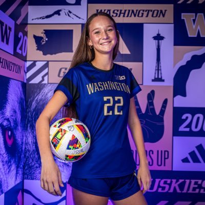 UW Commit • Slammers HBK 08 ECNL #12• ECNL U15 SW all conference 1st team• USYNT U15 National IDCamp• USYNT IDC U14/15/16• ECNLConferenceCup2023 Best XI