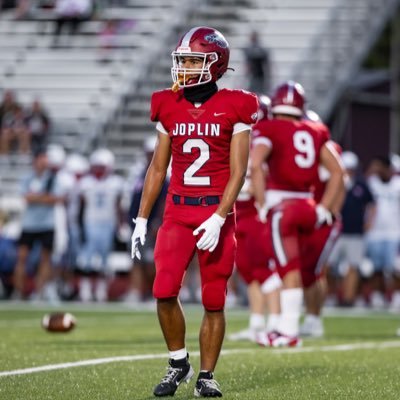 2025 WR/DB • 6’0 175 • Joplin high school • Track • 100m 10.8 40yd 4.49 • Davthomas2006@gmail.com