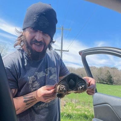 PapaTank89420's profile picture. Just a single dad trying to make it in a chaotic world 🇺🇸💪💙