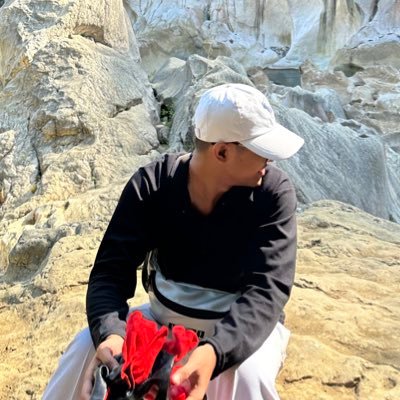 Baskez_'s profile picture. Live and chase the moment while being extraordinary