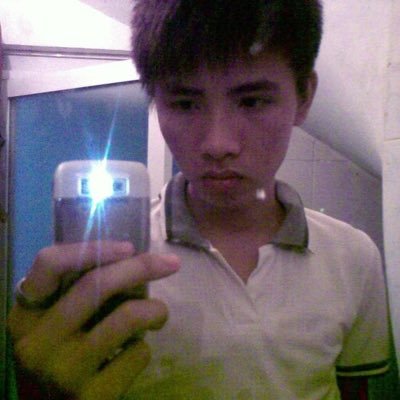 KimManh1102's profile picture. 