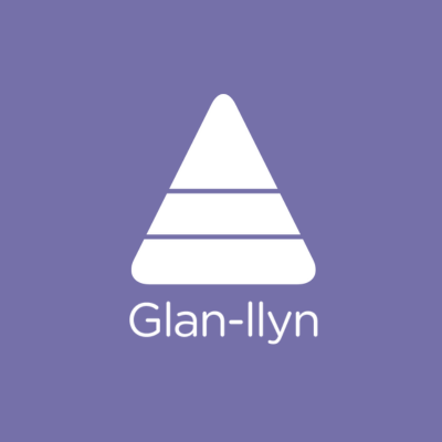 Canolfan Addysg Awyr Agored ar lan Llyn Tegid, ym Mharc Cenedlaethol Eryri. Outdoor Education Center located by Llyn Tegid, in the Snowdonia National Park.