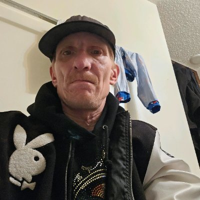 SteveLeroux6's profile picture. Not all there