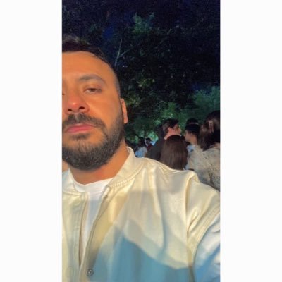 Emir15718881's profile picture. düz-