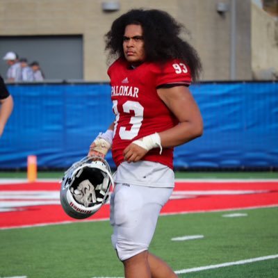 Palomar College| Defensive Tackle| 6’2 245| All Glory To God.| Email :moshiitileia@gmail.com| https://t.co/kaAktivVqj