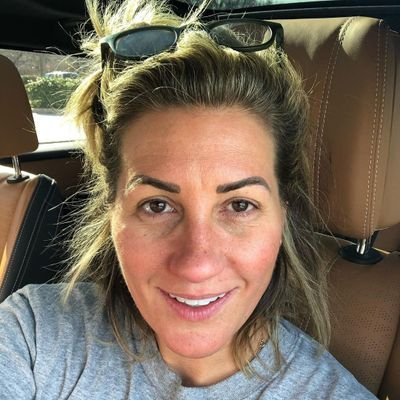Founder & CEO: Shawn Fashion Boutique Outfits | Crypto Investor | Firm Management Employee | Feisstrade | Surgeprimevest | Entrepreneur 🇦🇪🇨🇦🇺🇲