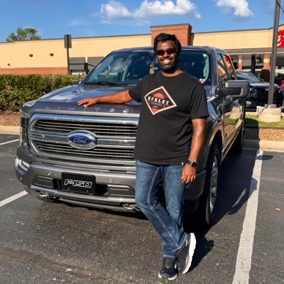 sharanpeetani's profile picture. 