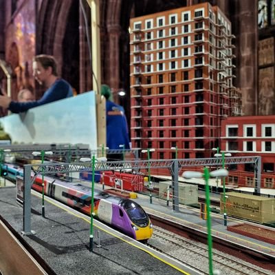 Railway worker, film maker photographer. Achievement: The Guinness Book World Records with the Railnuts 😁 Model Railways, trains 📸