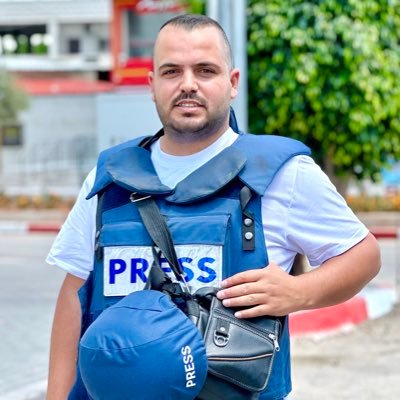 مصور صحفي فلسطيني يمكنكم متابعتي https://t.co/d8LB3eOpwl?