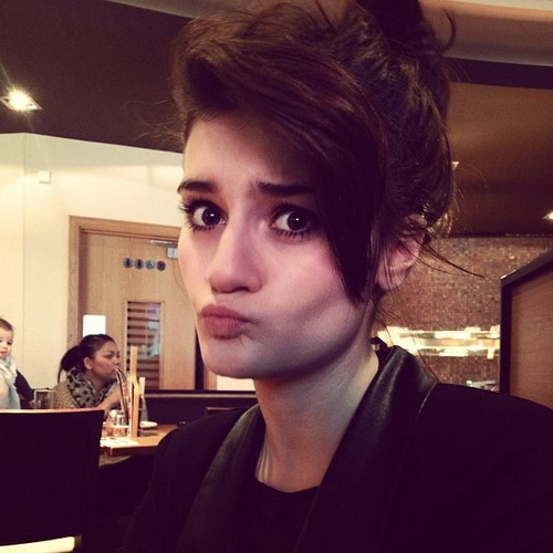 THIS PAGE IS TO SUPPORT SELMA :)
Her official account is @Selma0_0 ♥
She is one talented girl, WE LOVE HER!