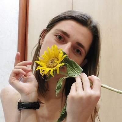 Та в Києві я, а не на Волині.
Римую довбойобів та хороших чоловіків (рідко).
Резервний ак — @shatongue.