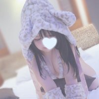 しおん🐇🤍バカンス学園谷町九 (@nxox00) 's Twitter Profile