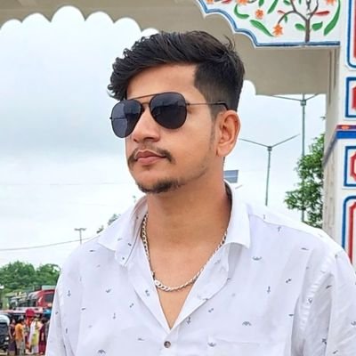 समाज देश मातृभूमि से बढ़ कर कुछ नहीं है
(छात्र संघ अध्यक्ष जिला शिवहर)
Representing of youth politics