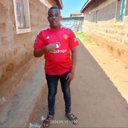 #MaishaTiki
Manchester United fan.