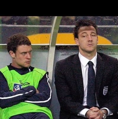 lookingroseynow's profile picture. Often seen lurking around B6