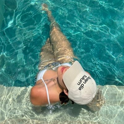 •To live is the rarest thing in the world. Most people just exist ✨•