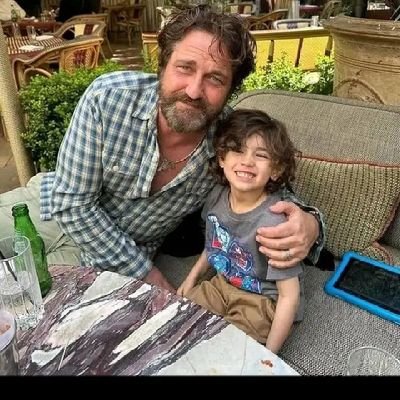 Actor/producer/writer
My fans call me gerry
Feel free to message me here i personally created this account for business and my fans..