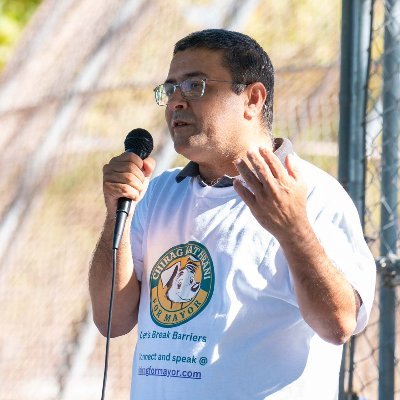 Small Business Owner, Entrepreneur, Climate Activist, Lean Democrat.
Anyone with anything on environmental project hit me.
