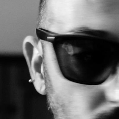 tenedeviandare's profile picture. ... pagato per immaginare qualcosa che non puoi fotografare