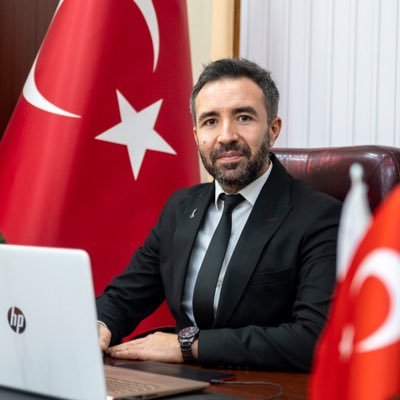 acikistiare's profile picture. Öğretmen