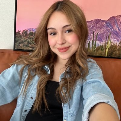 miiiiiros's profile picture. 🍄✨🌼🍒🌈💗