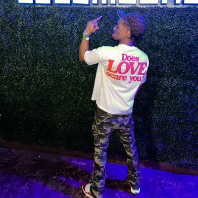 Realtor|Entrepeneur|All Around Hustler SC: bkinq IG: brvndo._