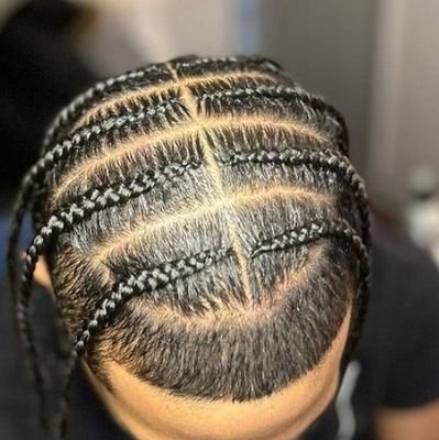these niggas 🥷 way 2 easy they going fuck on anything that's waking with a skeezy