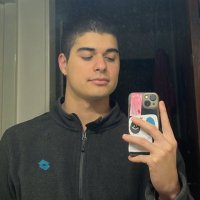 Lore (@manucapelli_) 's Twitter Profile