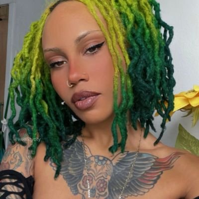 tryna fuck with the booty bitchie from hot pussy clits😍
hit me up if you free for fun😘🤩