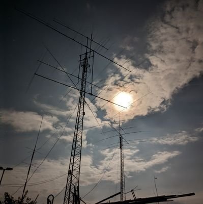 PW2_7610's profile picture. DXハムはじめ色々なモードにはまりまくりアマチュア無線を楽しんでます。
この楽しみを知ってほしくてねJARD主催の講習会を旭川市で開講してるんです。
また仕事や趣味で時々地方に出かけては変わった何かが有ればUPしようかな〜とカメラもってます。
皆さん気に入ってもらえたら嬉しいですのでよろしくお願いします🙇