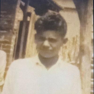 JavyMunoz88's profile picture. “Thank you for your attention to this matter”