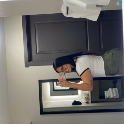a__ir9's profile picture. 