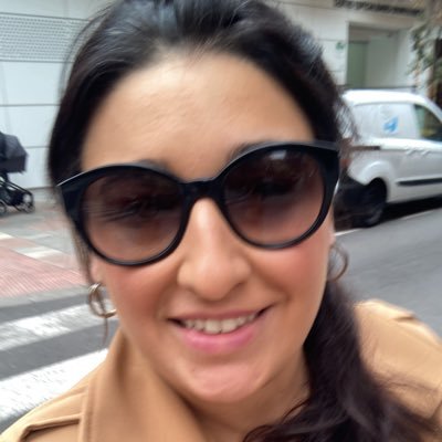 bess_hamud's profile picture. 