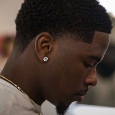 YongugbaB's profile picture. I am a lover I don't hate but I love every one