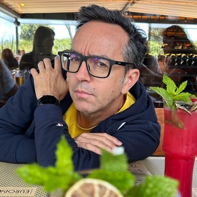 O meu nome é Francisco... não é Chicco!!! E aproveito já a ocasião pra dizer que não sou eu o dono daquela empresa de coisas pra bebé!!!