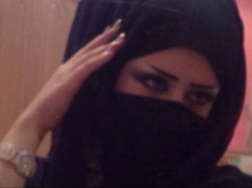 mlk_a_'s profile picture. أعشق الشعر والشعراء متذوقه صعبه