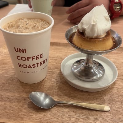 HAL東京 24卒 現在は都内でモーションデザイナーとして働いてます。 テキトーにHAL生っぽい人はフォローしてるので、CG関係のことに限らずなんでも気軽に聞いてくださいな。BOOTH:https://t.co/ZIBfCbndFS pixiv:https://t.co/Xr9mxeJQDU