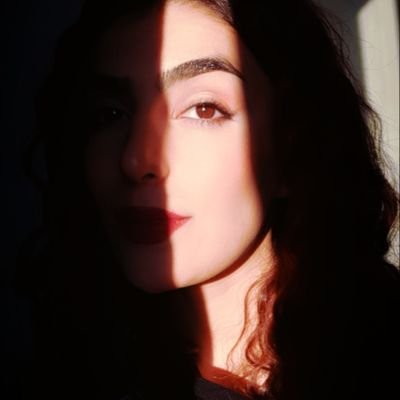 🕊️dar li ser koka xwe mirov li ser zimanê xwe şîn dibe🕊️
https://t.co/PBiLMCL5BP