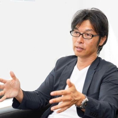 Entrepreneur, ex parliamentarian🇯🇵日本生まれ🇸🇳アフリカ🇺🇸アメリカ育ち。銀行員を経てタリーズコーヒーJP創業。325店の出店後アジア🇸🇬で事業展開。パンケーキ火付け役のエッグスンシングスJPを設立した後に出馬。参院議員6年・国政政党代表。任期満了後は再度ベンチャー経営