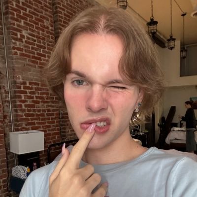 Variety Streamer ❀ | twitch: jerclick | 📧 jeroenvalk2702@hotmail.com
