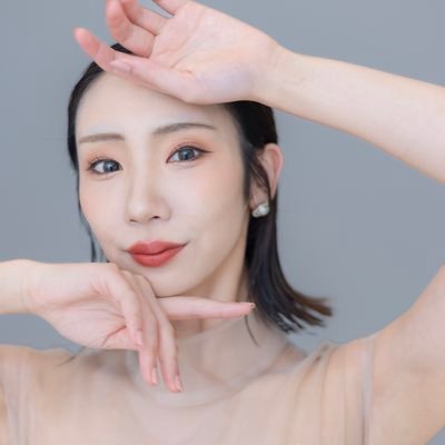 フルサワミキです。ダンサーです。 舞台『ジョジョの奇妙な冒険ファントムブラッド』『ピーター・パン』 イレブンプレイ『Syn』 地球ゴージャス『儚き光のラプソディ』Swing 舞台『千と千尋の神隠し』 next: ホリプロ『世界の終りとハードボイルドワンダーランド』