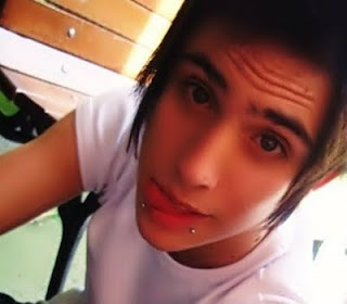 Prazeer , {danilo}
‘ Menino do stylo Emocor
Nike 6.0 & Calça Color 
eé Meo stylo *-*,Sk8 Na viida {forever} *—*