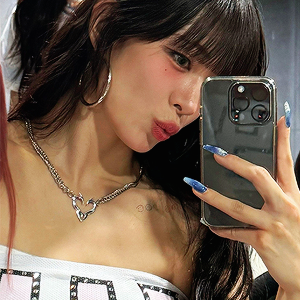 LC00G's profile picture. · wil get 𝑦ou whipping ɑll dɑylong but⠀⠀ ⠀ ⠀⠀⠀ ⠀⠀ ⠀ ⠀ ⠀ ⠀ ⠀ 
𝘸on't get close ) enough to heɑr 𝑦ou ;